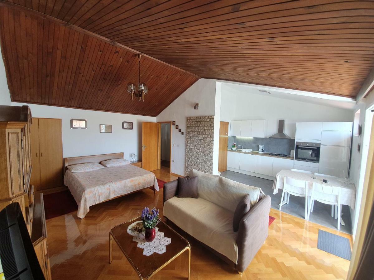 Penthouse Studio With Sea View Makarska Ngoại thất bức ảnh